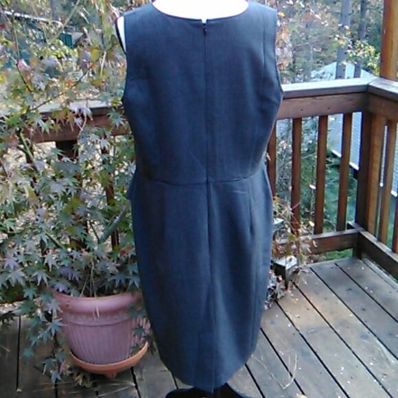 Loft Classic Sheath  - Picture 4 of 8